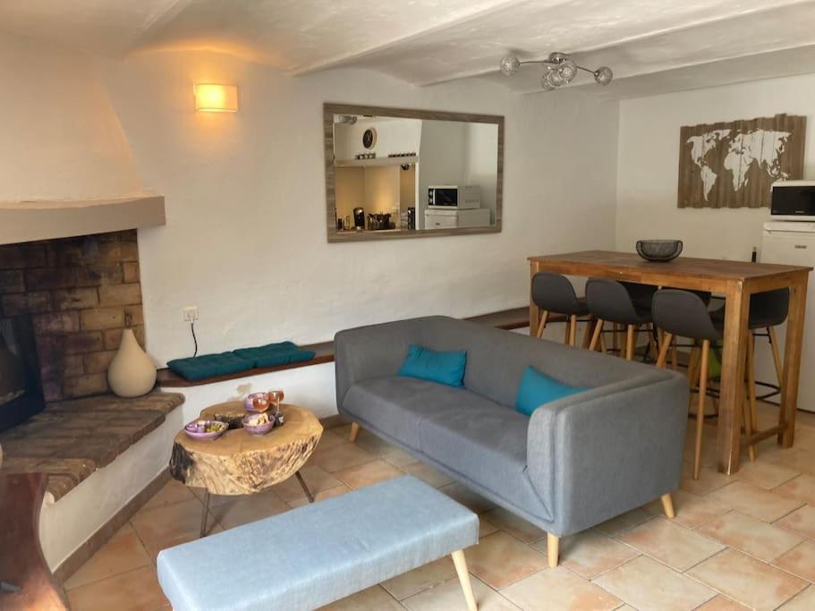 Petite Maison En Provence Plaisians Exteriör bild